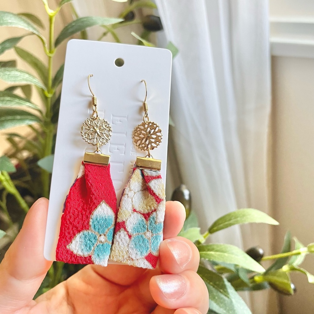 Kimono earrings